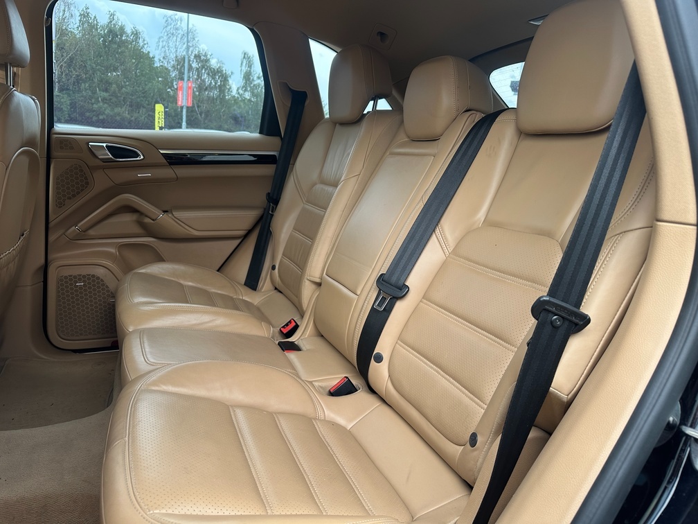 Porsche Cayenne 2016 - 20