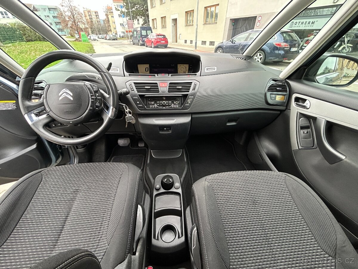Citroën C4 Picasso, 1.6e-HDi automat 7 míst, tažné - 20