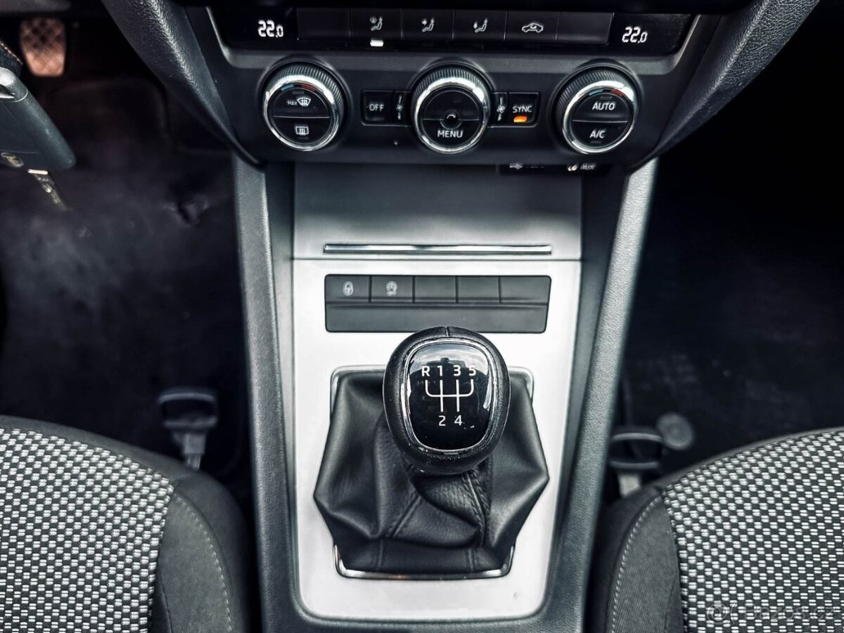 Škoda Octavia Combi 1.6 TDI 110k Active - 20