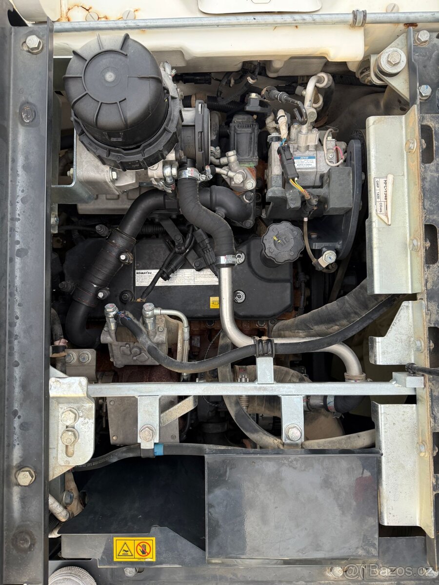 Kolový bagr KOMATSU PW148-11 - 20