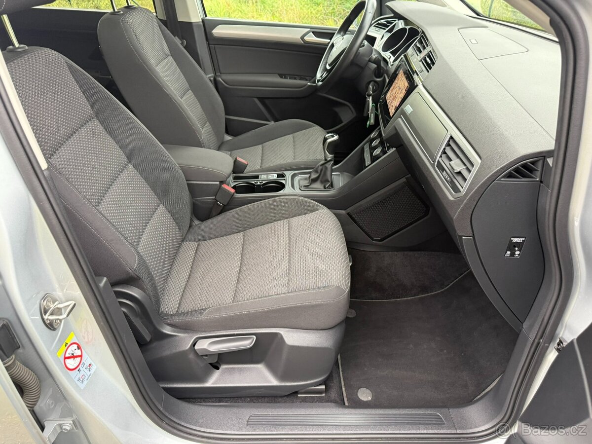 VW Touran 2.0TDi r.v.2020 manuál 110kw panorama el. tažné - 20