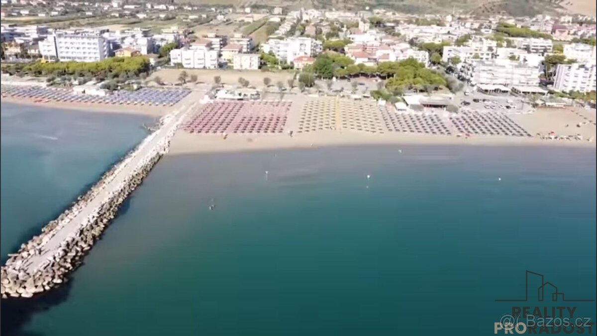 Prodej bytu 2+kk 40 m² Martinsicuro, Itálie - 20