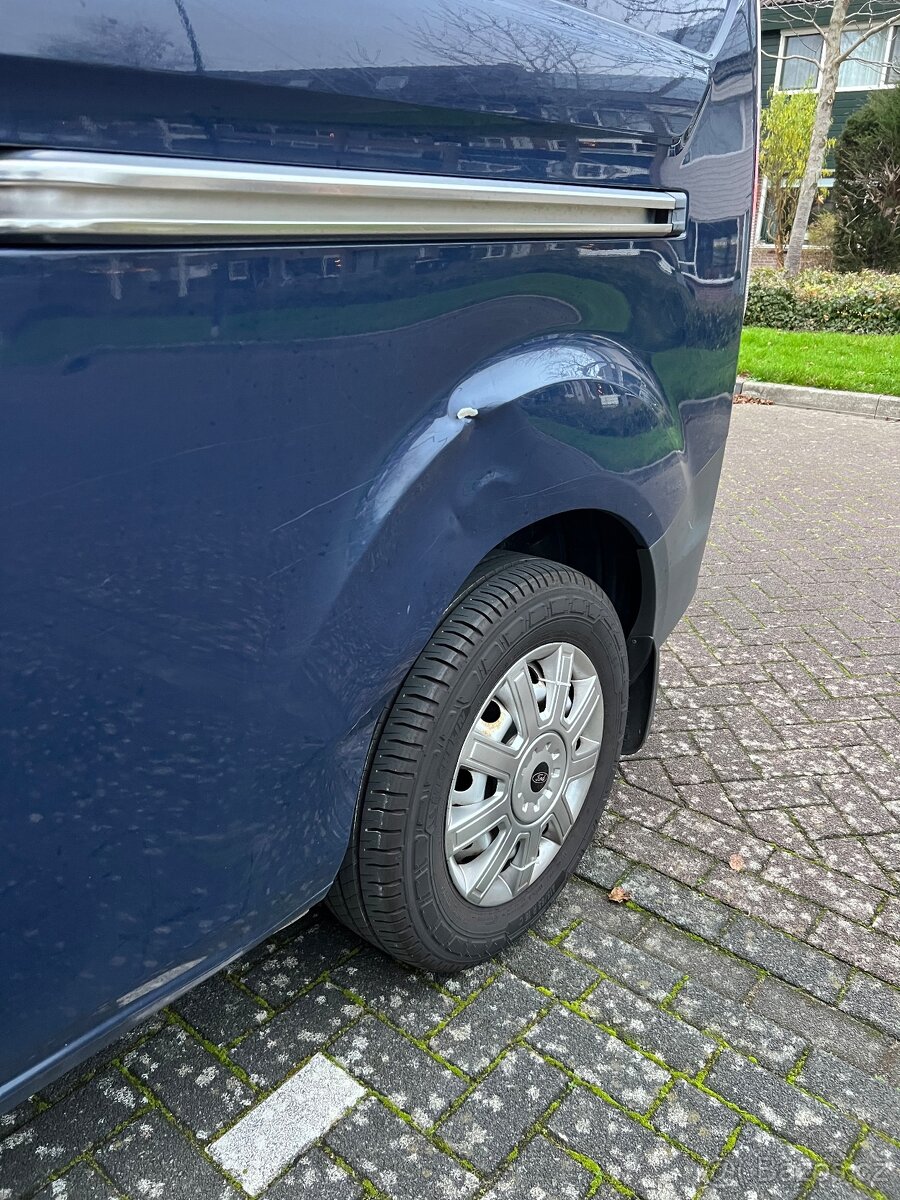PRODÁM FORD TRANSIT CUSTOM – 2.2 TDCi • BOHATÁ VÝBAVA • PLNĚ - 20