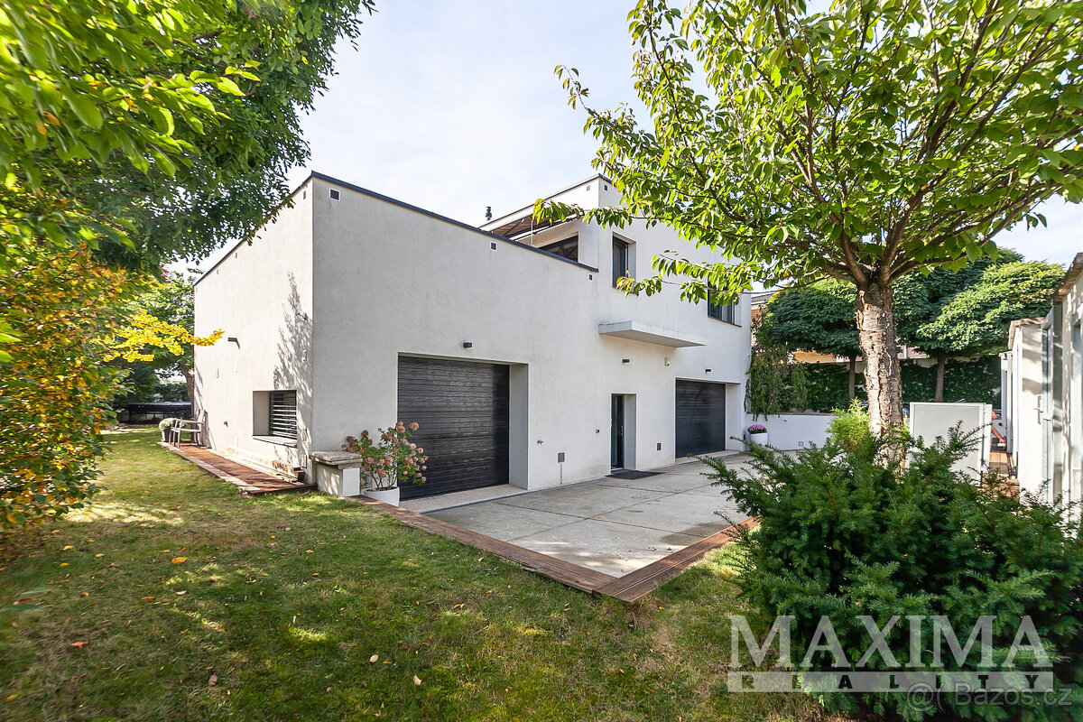 Dům 5+kk o ploše 411 m2 - Praha, Radotín - 20