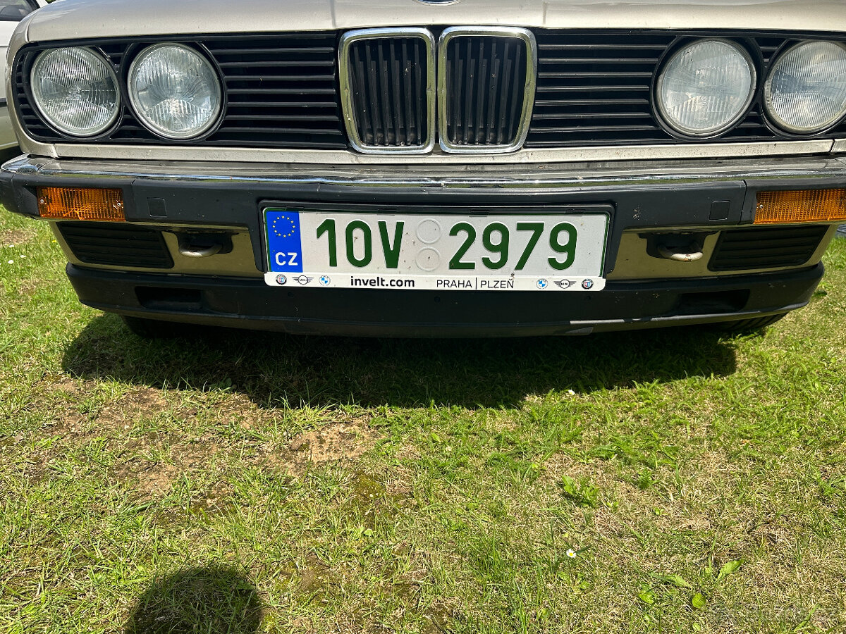 BMW 3 E30 sedan 320 i M20 1983 - 20