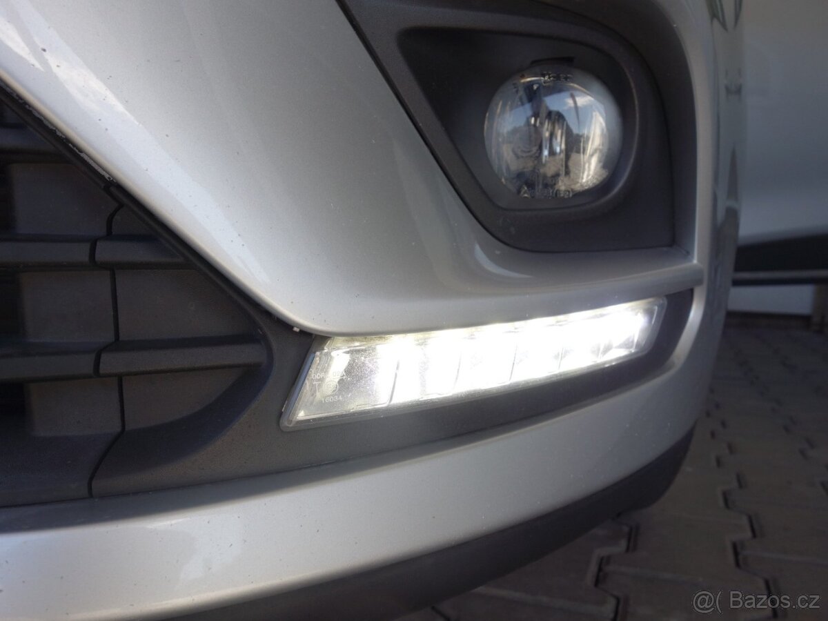 RENAULT CLIO 1.2i 87kW 4-VÁLEC LIMITED - 20