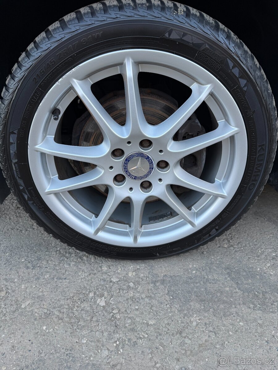 Mercedes Benz B200 - 20