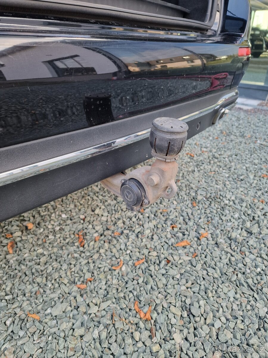 Mercedes-Benz E220d, kombi, panorama, Webasto, tažné, kůže - 20