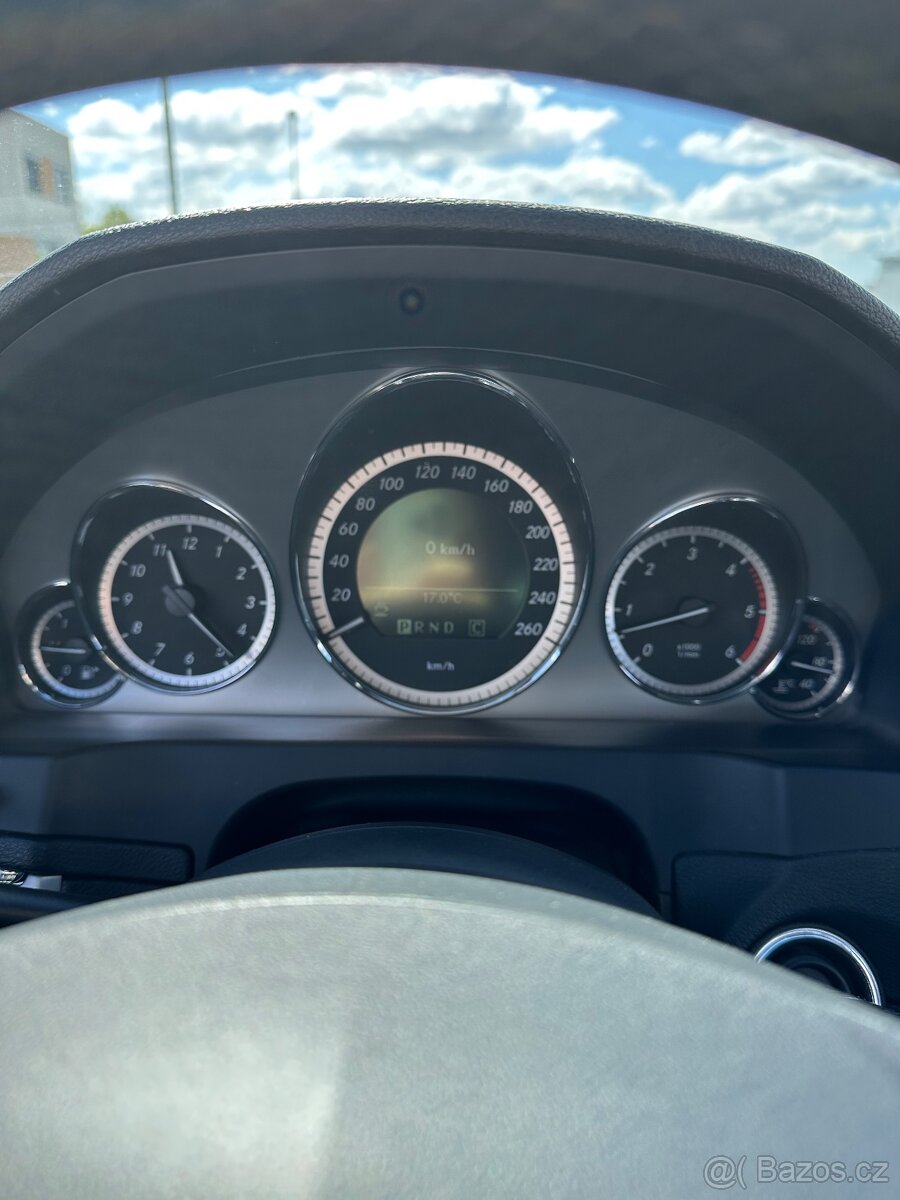 Mercedes-Benz E 350 cdi coupe, AMG paket, 170kW - 20