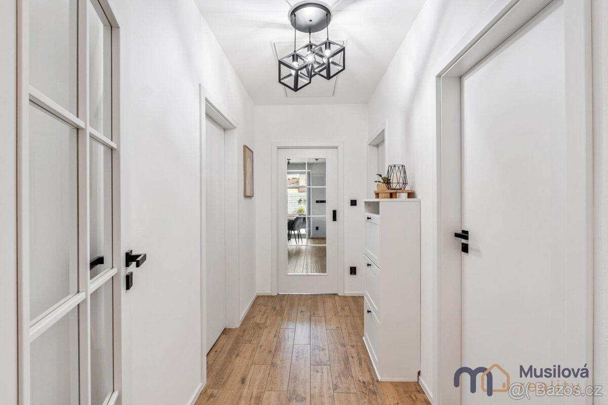 Prodej rodinného domu 82 m2, pozemek 465 m2 - 20