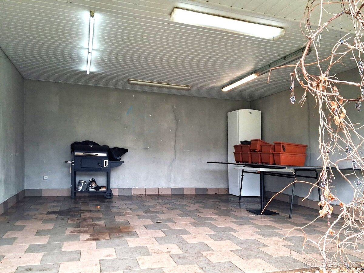 Prodej domu, Roudnice nad Labem - 20