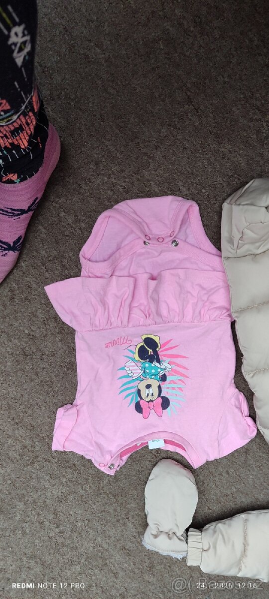 Věci na holčičku - 20