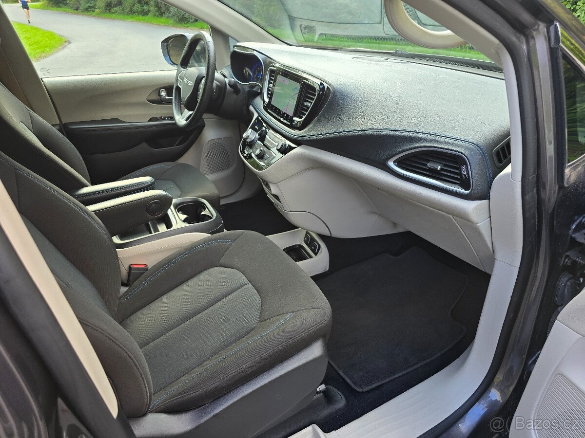 Chrysler Pacifica 3,6 V6 Nový model, DPH, NEBOURANÉ - 20