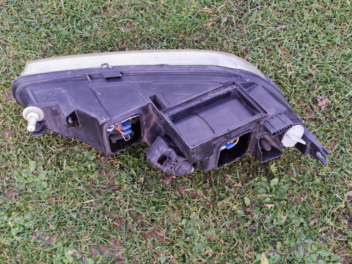 leve predni svetlo peugeot 406 coupe - 20