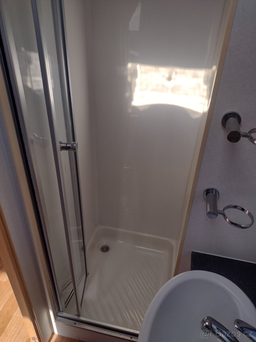 Karavan Elddis (6 osob,velký uzavíratelný předstan) - 20