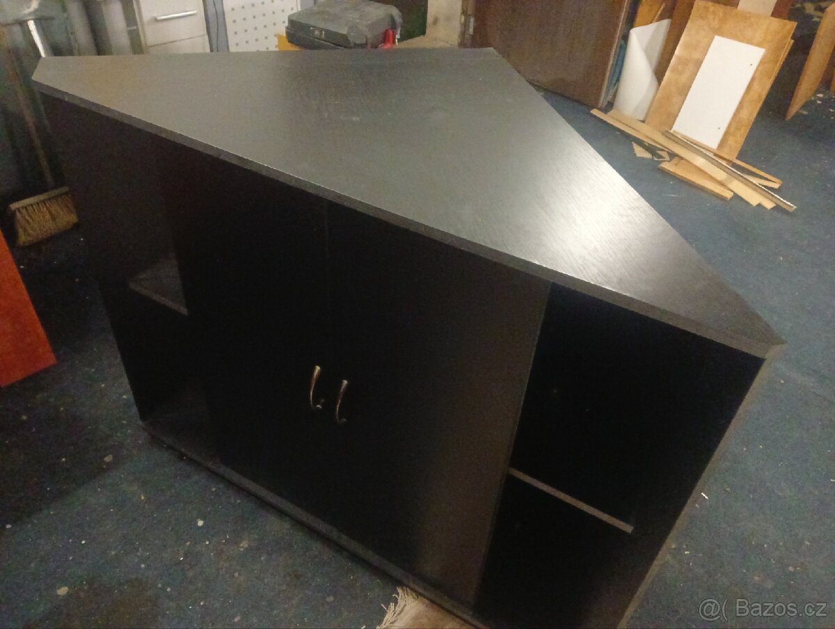 Kuchyňská linka s barem - 20