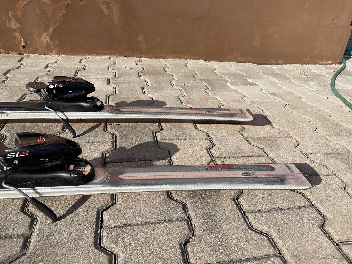 Šedočervený set na lyžování - 20