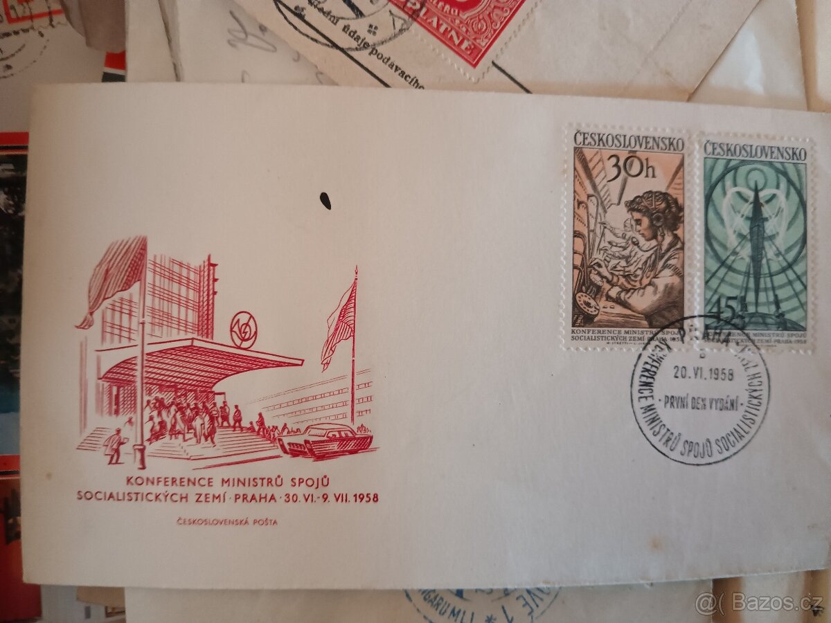 Různé dokumenty, známky, pohlednice. - 20