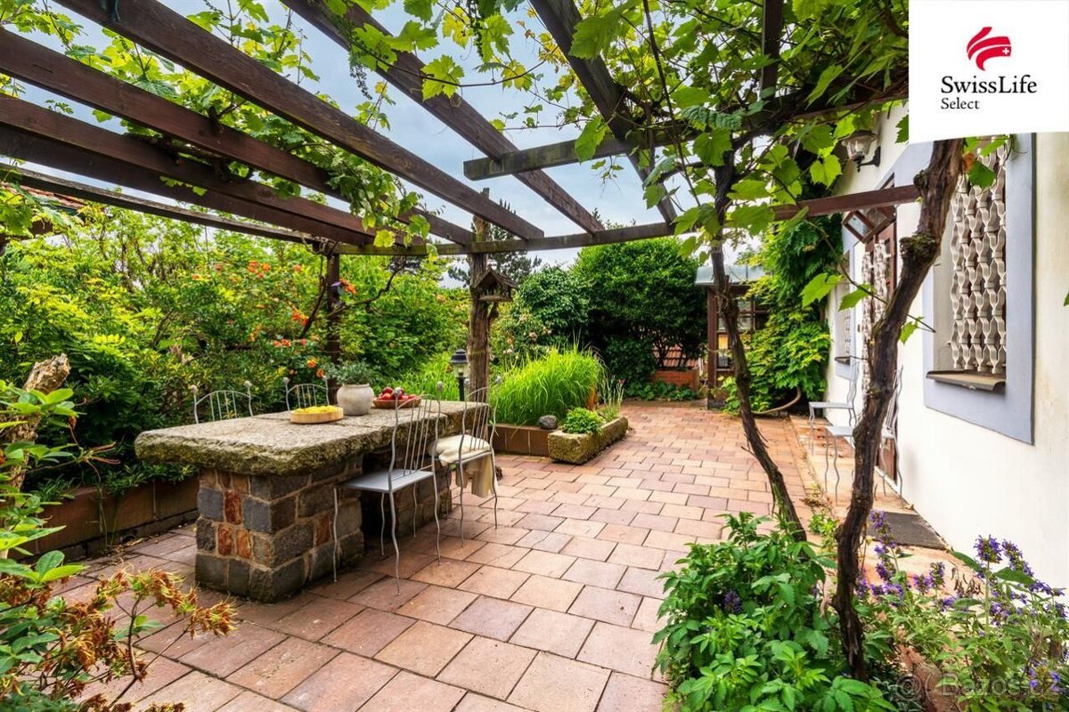 Pronájem rodinného domu 364 m2 Trojská, Praha - 20