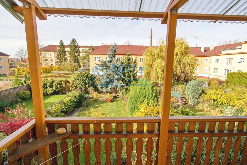 Prodej rodinného domu 212 m2, pozemek 122 m2, Libušina, Roud - 20