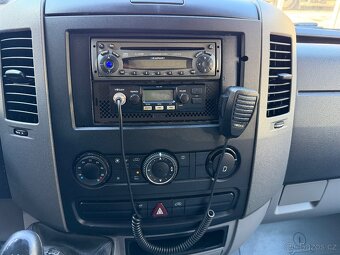 VOLKSWAGEN CRAFTER do 3,5t SKLÁPĚČ HYDRAULICKÁ RUKA - 20