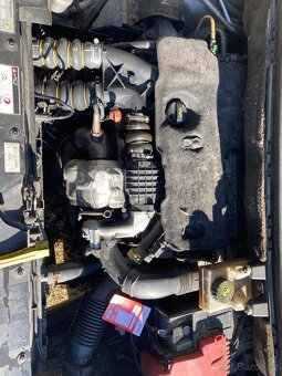Berlingo 1,6 HDi 90 emotion Multispace - 20
