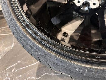 original Audi R21 E Tron GT RS 4J3601025J - 20
