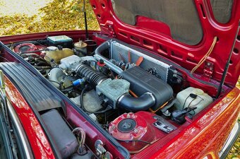 BMW 635CSi z roku 1985 - 20