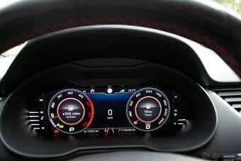 Škoda Octavia Combi 2.0 TDI RS DSG 4x4 Modrá - 20