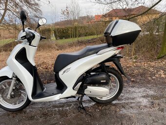 Honda SH 125 (2015) ABS - 20