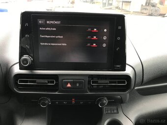 Opel Combo LIFE MAXI 1.2 T 81 kW r.v.2022/8 ČR původ 1.MAJ - 20