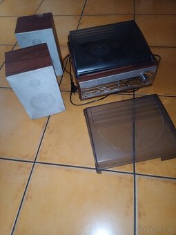 Prodám gramofon plus dvě bedny jde jen potichu za 150 Kč - 20