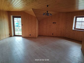 Pronájem bytu v klidném prostředí s možností pronájmu celého - 20