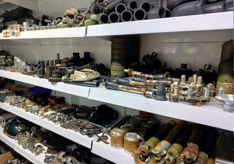 Originální nové díly z vojenského depozitu klika vačka válce - 20