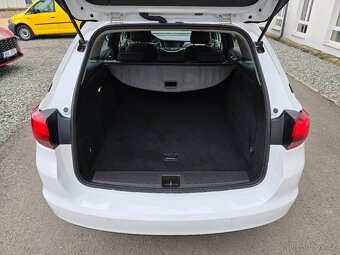 Opel ASTRA 1,6CDTI 81kW ENJOY 1.Maj. ČR 2018 DIGIKLIMA -DPH - 20