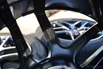 MB GLC coupe -Téměř NOVÁ letní Alu sada AMG 235/50R19 - 20