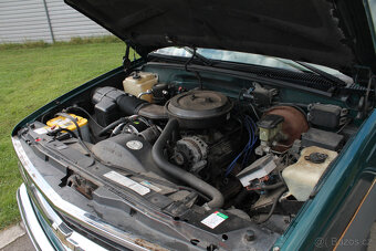 1995 Chevrolet Suburban 4WD 5.7 V8 - 20