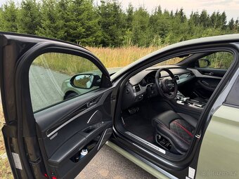 Audi A8 4.2 TDI V8 12/2017 Exclusive Fólie B&O - 20