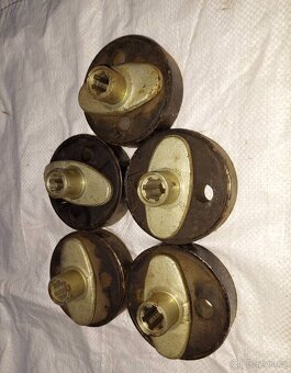 Originální nové náhradní díly z vojenského depozitu spojka - 20