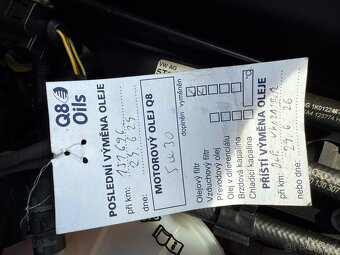 VW Touran 2.0TDi 103kw,ALU,tažné,webasto,pano,7mist - 20