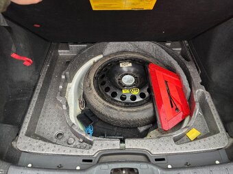 Prodam Volvo v50 2005 1.6d - 20