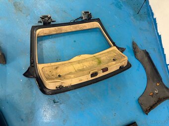 díly  do bmw e61 - 20