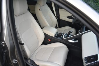 Jaguar E-Pace P200 R-Dynamic AWD Meridian - 20