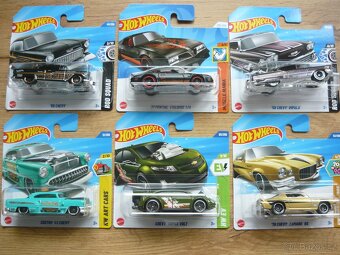 AUTÍČKA HOT WHEELS - 20