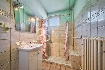 Prodej rodinného domu se zahradou a garáží v obci Úpice, okr - 20