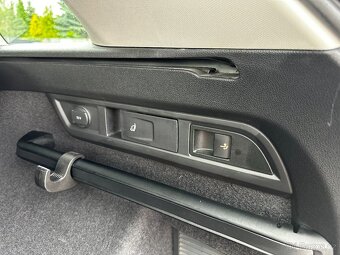 ŠKODA OCTAVIA 2,0TDI 140kW - 4X4 - DSG - MÁLO KM - 20