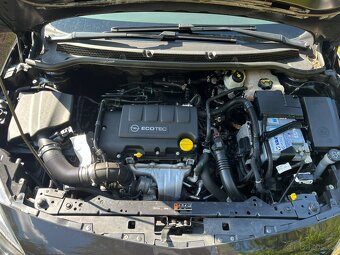Opel Astra 1.4 T Serviska Tempomat 1. Majitel - 20