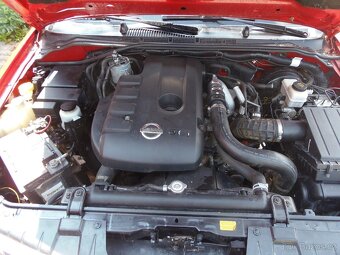 Nissan Navara 2.5 DCi DoubleCab 4x4 ČR původ - 20