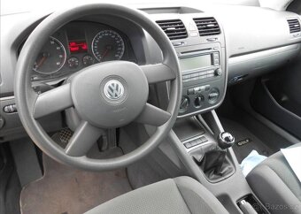 Volkswagen Golf 1,6 85 kW KLIMA Serviska benzín - 20