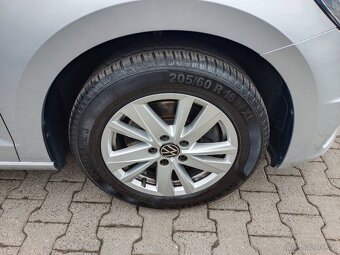 VW Touran Comfortline 2.0TDI DSG Matrix ACC Tažné Navi ERGO - 20